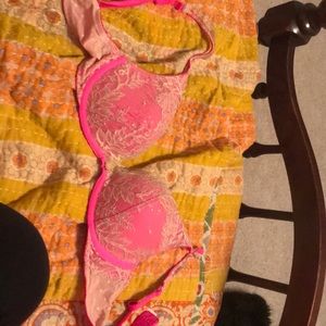 Victoria Secret Push up Bra